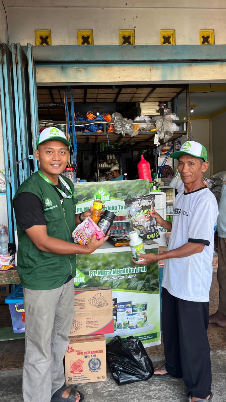 Antusiasme Pelaksanaan One Day Promo Toko Pertanian Mitra Area Jawa Timur